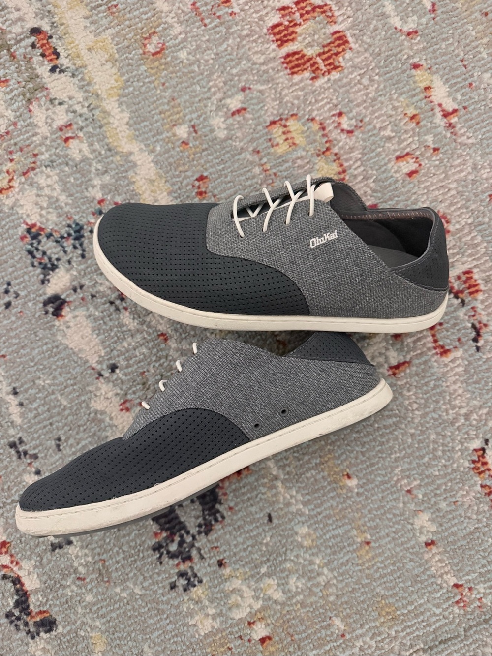 OluKai Men’s Two-Tone Grey and Black Lace-Up Oxfords